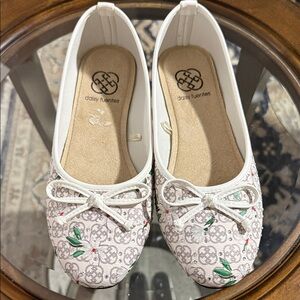 Daisy Fuentes Patterned Flats with Flower art and rhinestone Accents